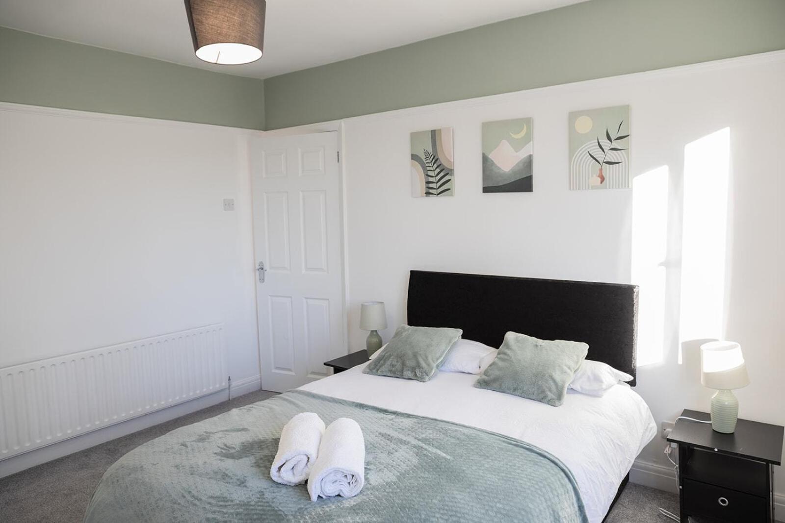Lymer House - Stylish 3 Bedroom House In Wolverhampton Ngoại thất bức ảnh