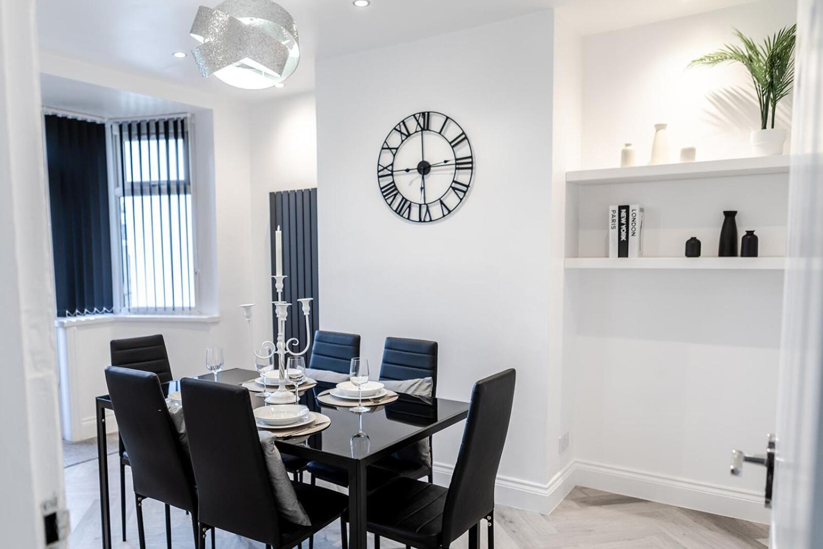 Lymer House - Stylish 3 Bedroom House In Wolverhampton Ngoại thất bức ảnh