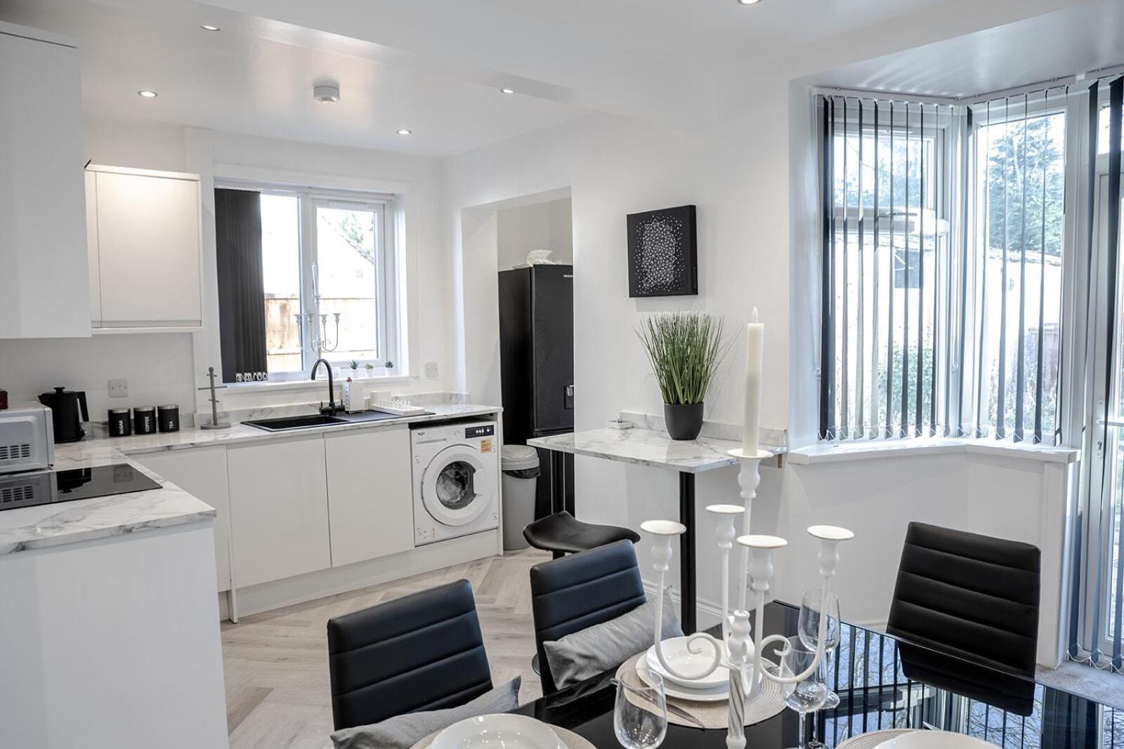 Lymer House - Stylish 3 Bedroom House In Wolverhampton Ngoại thất bức ảnh