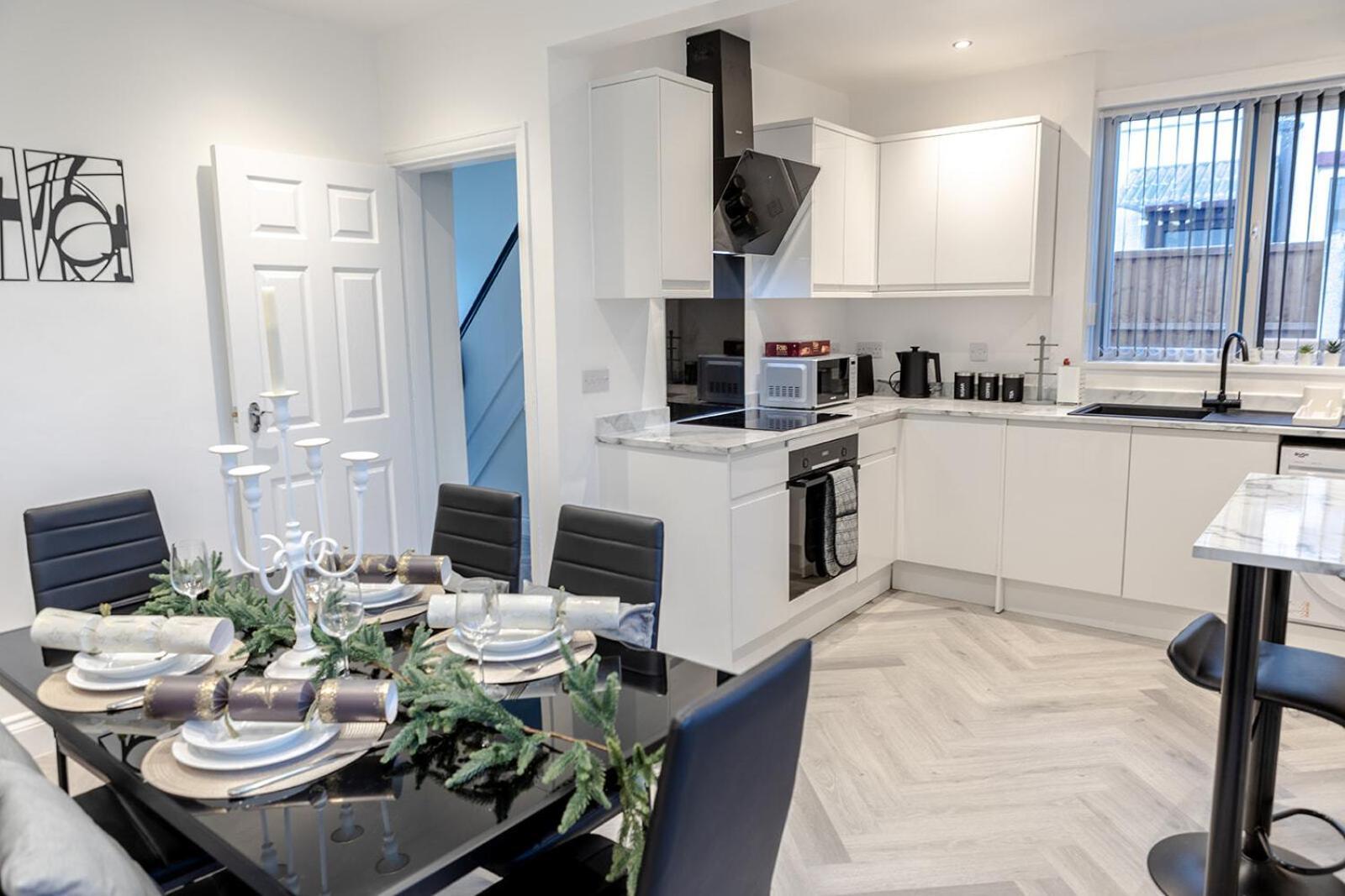 Lymer House - Stylish 3 Bedroom House In Wolverhampton Ngoại thất bức ảnh